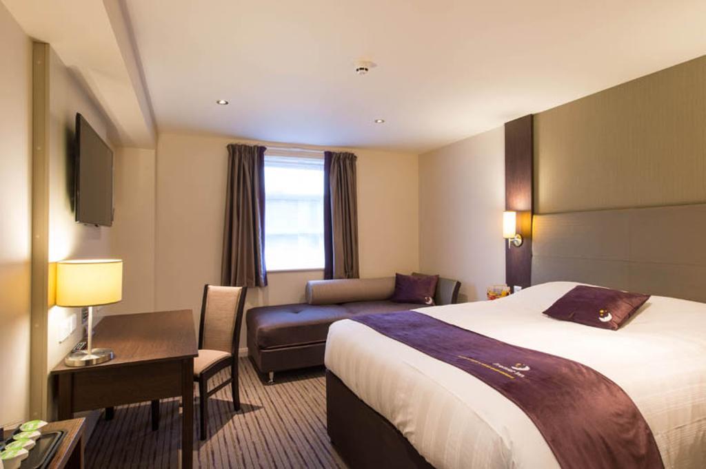 Premier Inn Southampton West Ower Exterior foto