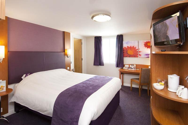 Premier Inn Southampton West Ower Exterior foto