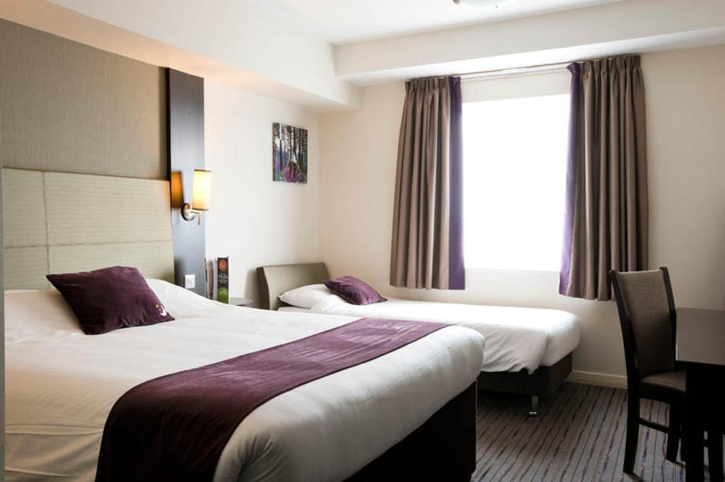 Premier Inn Southampton West Ower Exterior foto